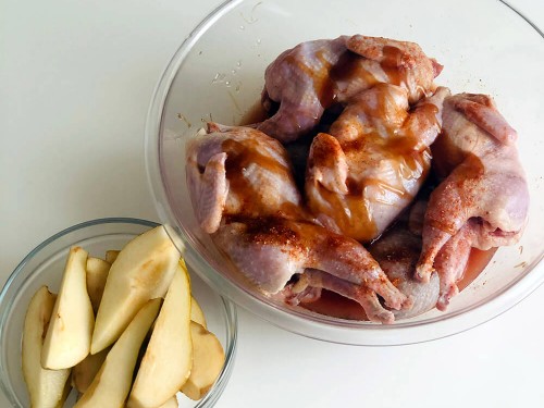 Перепелиці з портвейном, фаршировані грушею