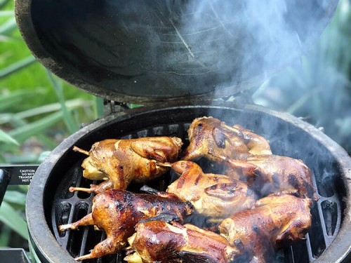 Перепелиці з портвейном, фаршировані грушею