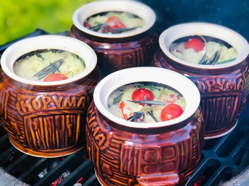 Кус-кус в горщиках з бринзою і овочами Кус-кус в горщиках з бринзою і овочами