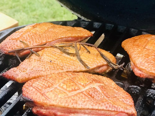 Утиные грудки на гриле