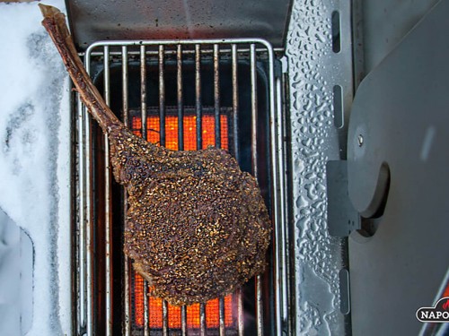 Cтейк «Томагавк» на гриле