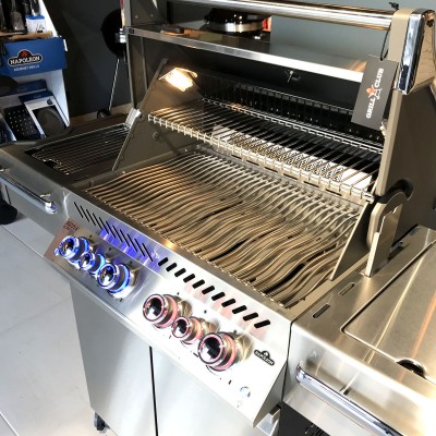 Газовый гриль NAPOLEON PRESTIGE PRO 500 Газовый гриль NAPOLEON PRESTIGE PRO 500