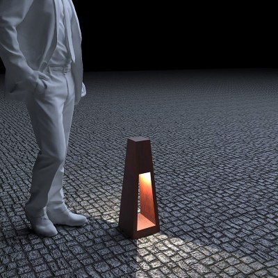 Торшер з внутрішнім освітлювачем Quan Small на сонячній енергії, коричневий