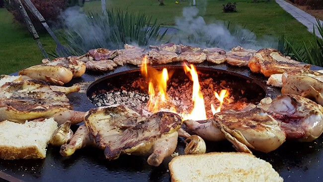 Курчата на мангалі Курчата на мангалі