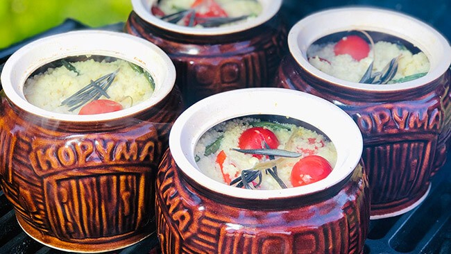 Кус-кус в горщиках з бринзою і овочами Кус-кус в горщиках з бринзою і овочами